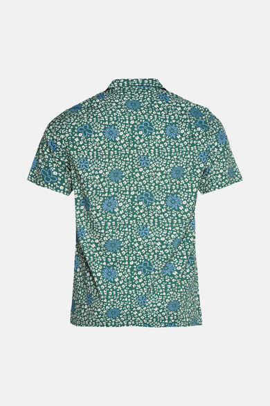 Chemise verte à manches courtes de FARAH, avec une impression de fleurs blanches et bleues.