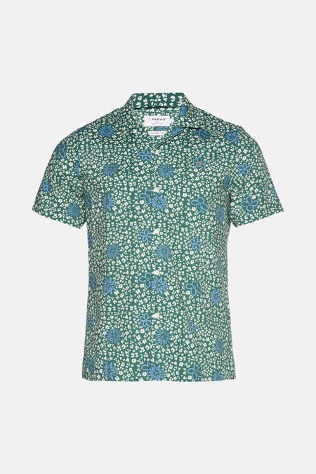 Groen overhemd met korte mouwen van FARAH, met een bloemenprint en knoopsluiting.
