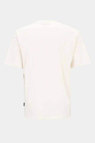 T-shirt écru à manches courtes de FILA, vu de derrière, avec un petit logo sur la poitrine.