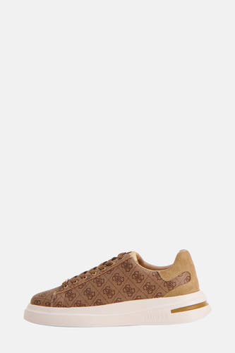 Bruine sneakers van Guess met logo-patroon en suède details op de hiel.
