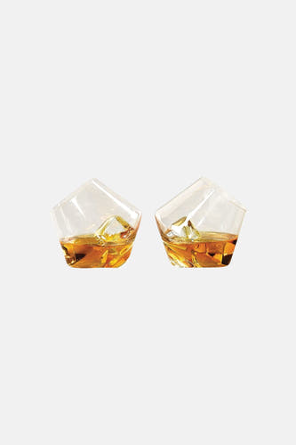 Bruine heren accessoire lifestyle home deco glazen met amber drank en ijs, van Gentlemen's Hardware, geometrisch ontwerp, front view