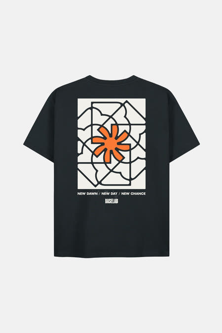 Zwart T-shirt met korte mouwen van BASELAB, met een abstracte grafische print op de achterkant.