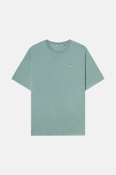 T-shirt vert avec manches courtes de POMPEII, avec un petit logo sur la poitrine.