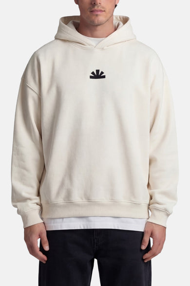 Witte sweater met kap van BASELAB, met een zwarte print op de borst.