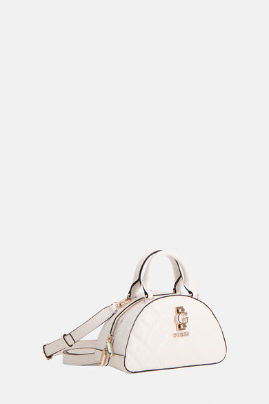 Witte schoudertas van Guess met ruitpatroon en gouden logo details.
