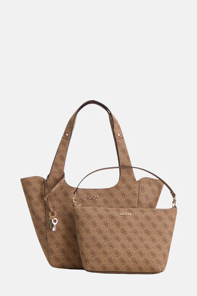 Sac à dos brun de Guess, avec un imprimé logo complet et un porte-clés sur le côté.