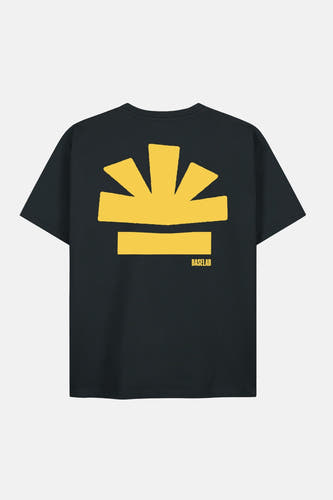 Zwart T-shirt met korte mouwen van BASELAB, met een gele print op de achterkant.