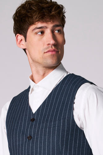 Blauw gilet van Le Fabuleux Marcel de Bruxelles, met een krijtstreep en knoopsluiting.