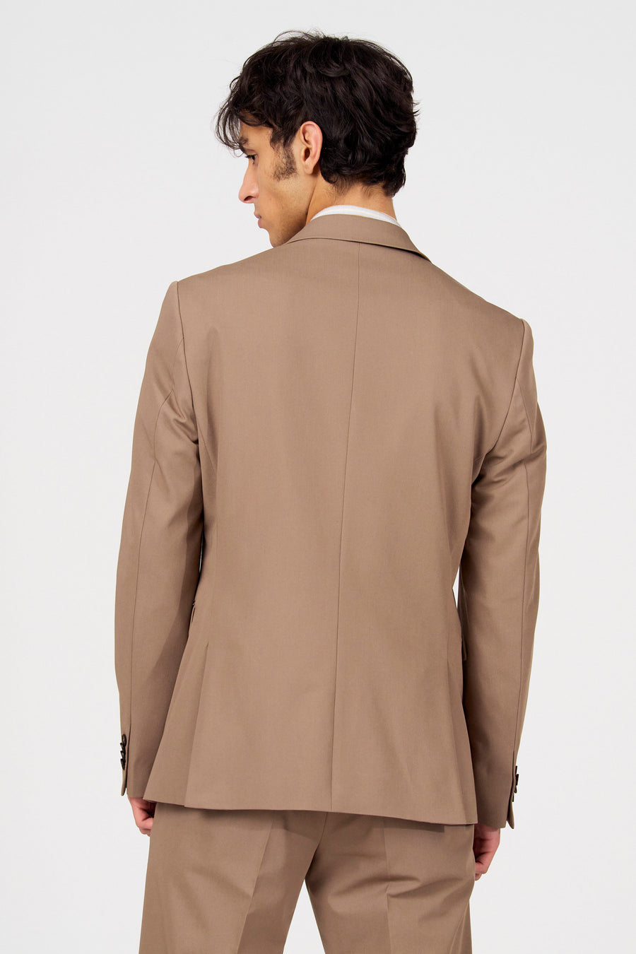 Bruine blazer van Le Fabuleux Marcel de Bruxelles, gezien van achteren, onderdeel van een pak.