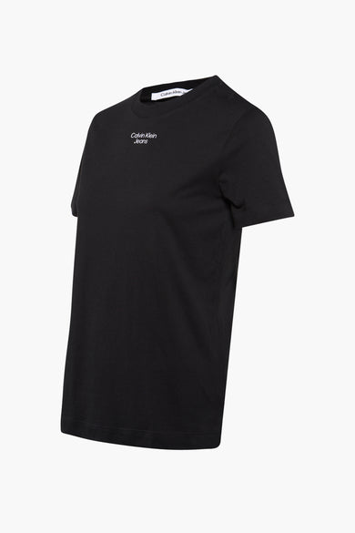 Zwart korte mouwen T-shirt van Calvin Klein met klein wit logo op borst, ronde hals en gestikte zoom, front view
