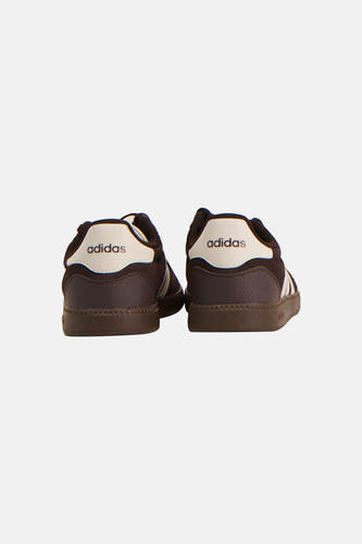 Sneakers - bruin