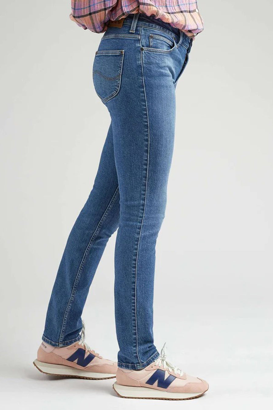 ELLY - mid blue denim