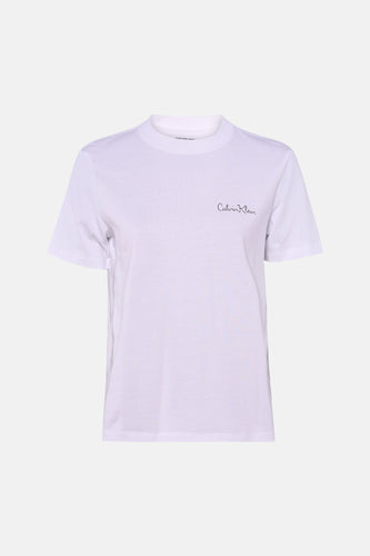 Wit T-shirt met korte mouwen van Calvin Klein, met kleine zwarte handtekening logo op de borst.