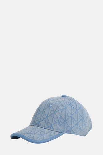 Chapeau bleu de Calvin Klein avec un motif subtil et une bande ajustable.