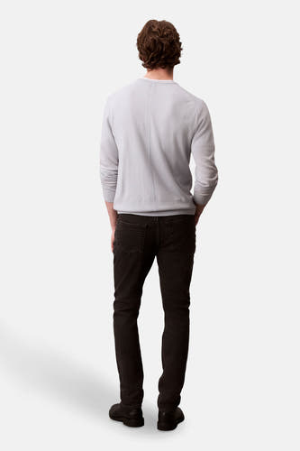 Zwarte slim fit jeans de Calvin Klein, met achterkant en subtiele details.
