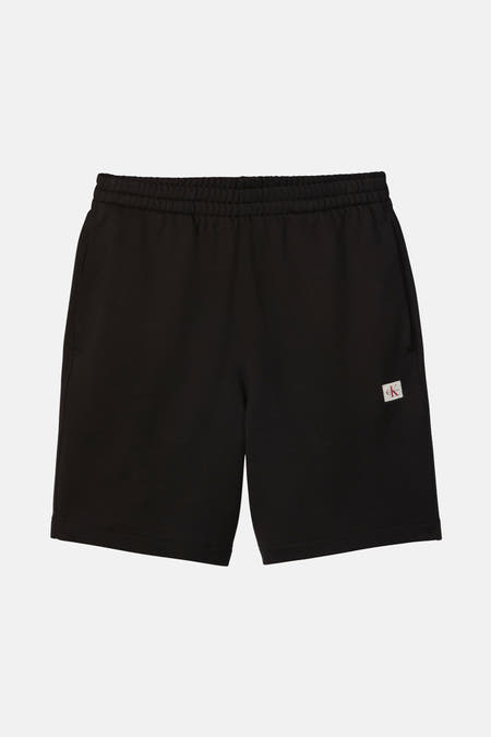 Zwarte short van Calvin Klein met elastische tailleband en subtiel logo.
