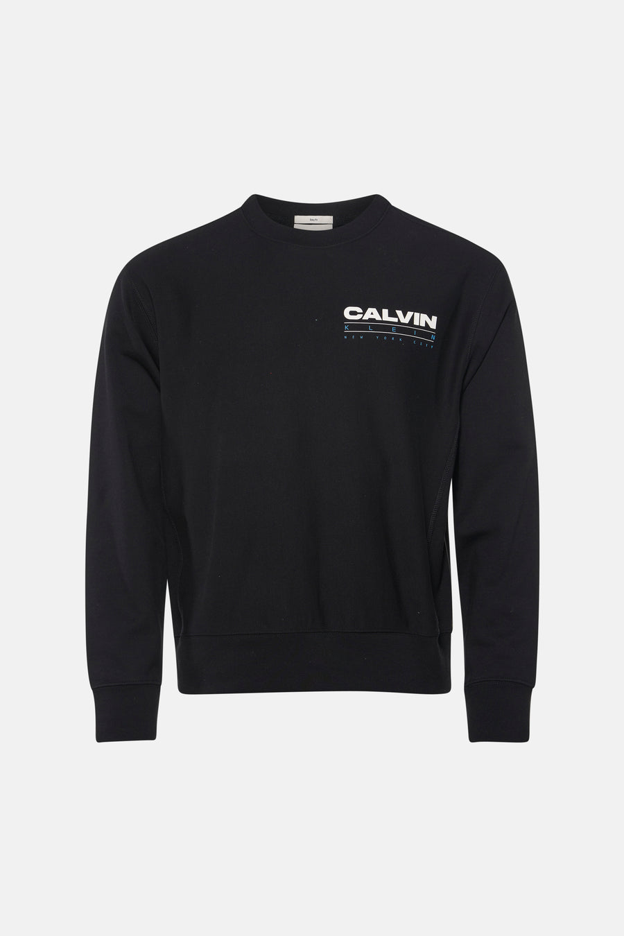 Zwarte ronde-hals sweater van Calvin Klein met wit logo op borst, voorzijde weergave