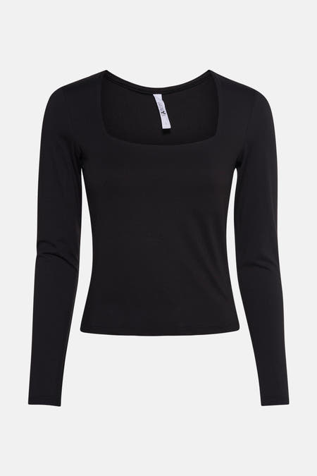 Zwart T-shirt met lange mouwen van HAILYS, met een vierkante halslijn en een effen kleur.
