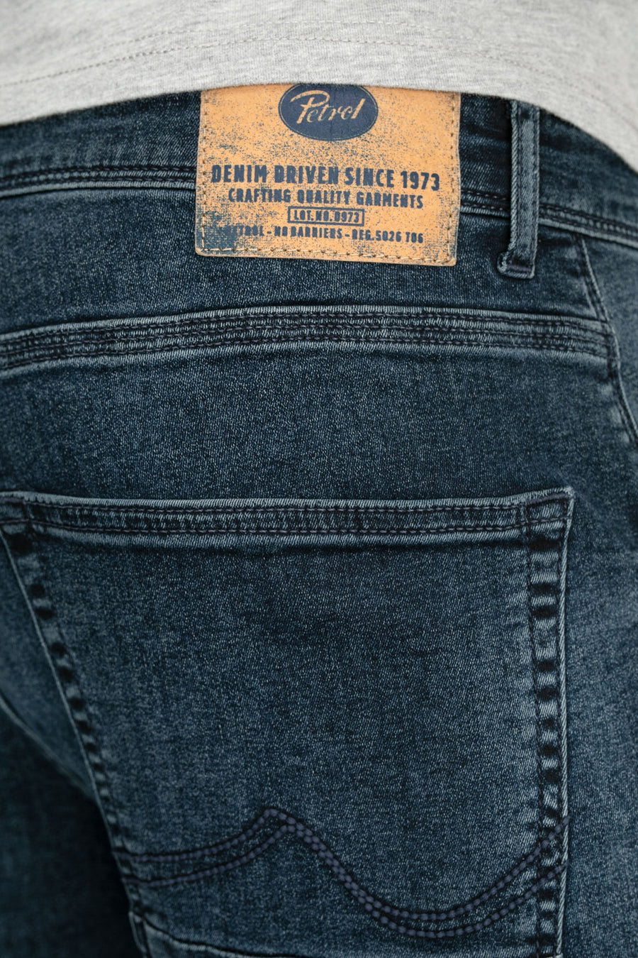 Short - blue black denim