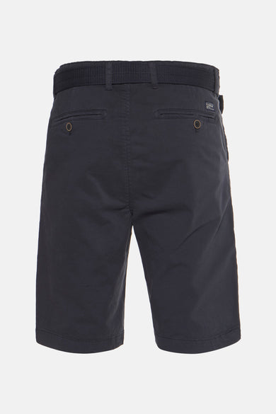 Blauwe short van Petrol Industries met riem en achterzakken.