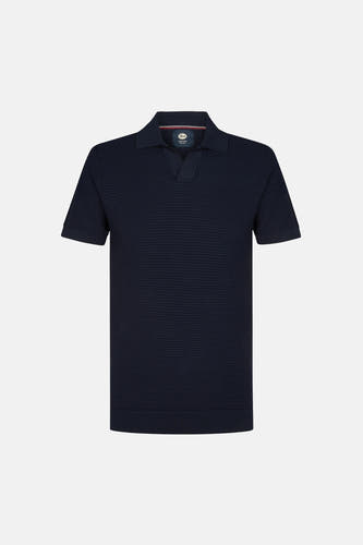 Polo bleu de Petrol Industries, avec des manches courtes et une fine structure.