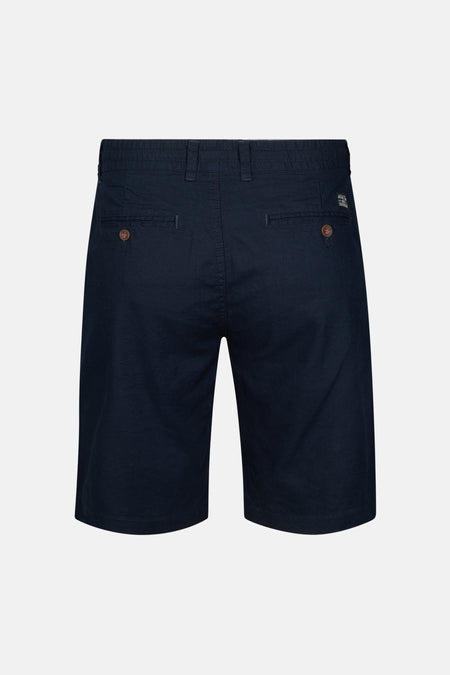 Blauwe short van Petrol Industries, met achterzakken met knopen.
