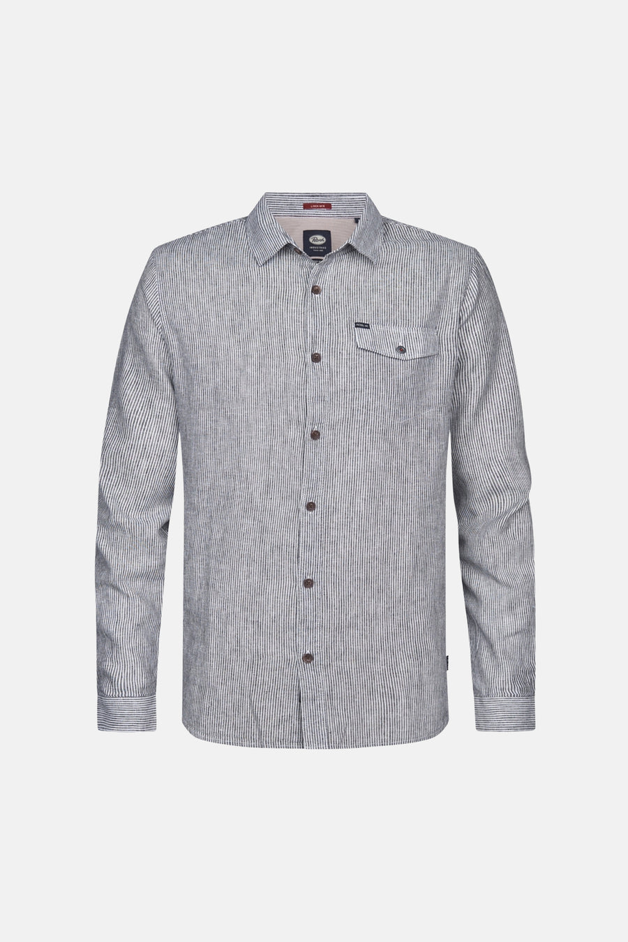 Blauw gestreept overhemd met lange mouwen van Petrol Industries, met borstzakje en bruine knopen.