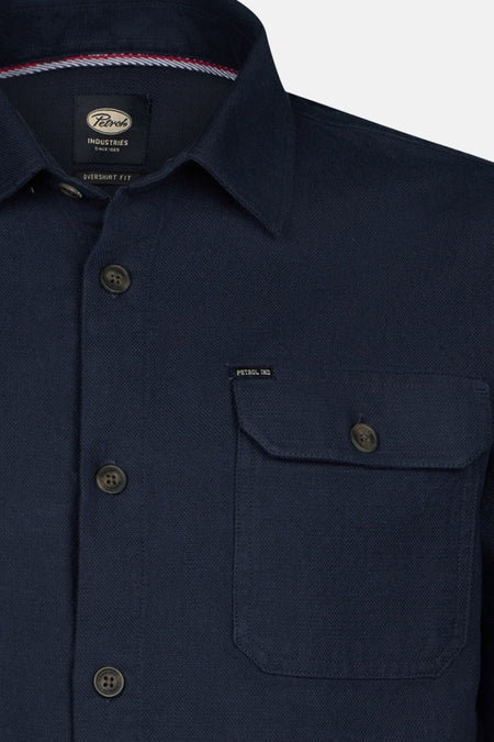 Blauw overhemd met lange mouwen van Petrol Industries, met knoopsluiting en borstzak.