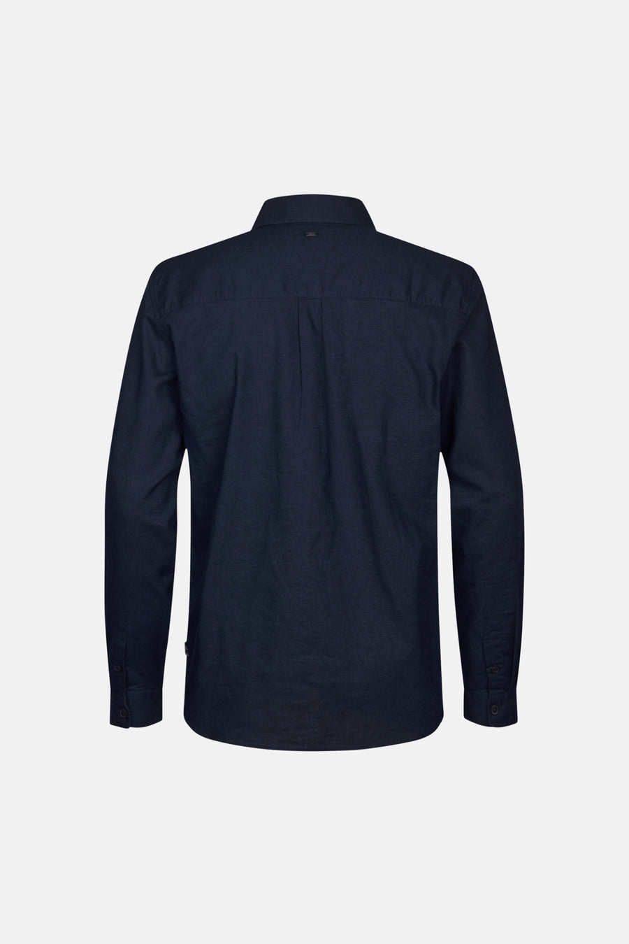 Blauw overhemd van Petrol Industries met lange mouwen, gezien van achteren.
