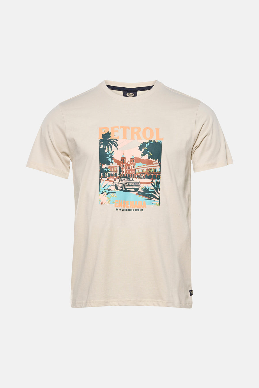 Ecru T-shirt met korte mouwen van Petrol Industries, met grafische print van een Mexicaans stadsgezicht.