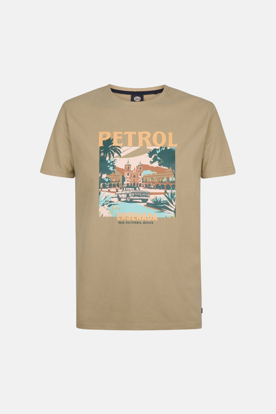 Kaki T-shirt met korte mouwen van Petrol Industries met een grafische print van een landschap.