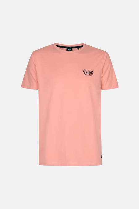 Roze T-shirt met korte mouwen van Petrol Industries, met klein logo op de borst.
