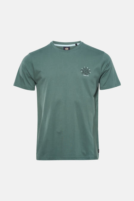 T-shirt vert à manches courtes de Petrol Industries, avec un petit imprimé graphique sur la poitrine.