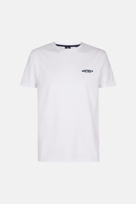 T-shirt blanc à manches courtes de Petrol Industries, avec petit logo sur la poitrine.