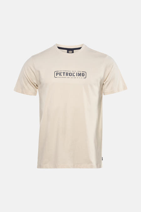Ecru T-shirt met korte mouwen van Petrol Industries, met een opdruk op de voorkant.