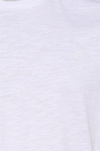 Wit T-shirt met korte mouwen van Petrol Industries, met subtiel logo op de borst en lichte textuur.
