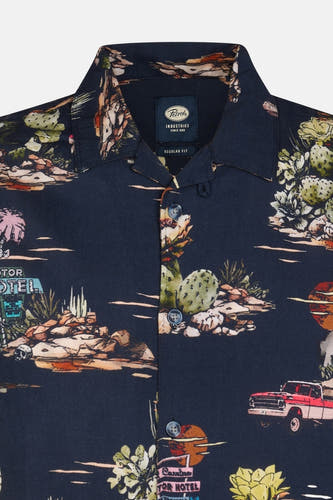 Multikleurig overhemd met korte mouwen van Petrol Industries®, met een woestijnprint en knoopsluiting.