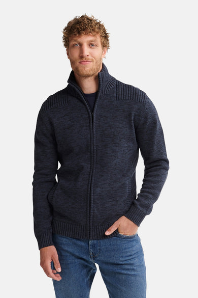 Blauw gilet van Petrol Industries® met ritssluiting, ribgebreide details en een staande kraag.
