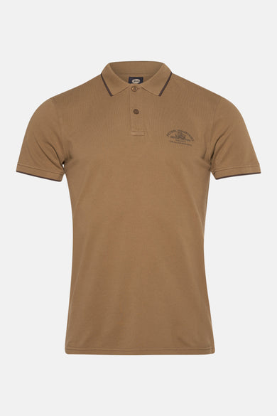 Beige polo met korte mouwen van Petrol Industries, met bruine accenten op de kraag en mouwen.