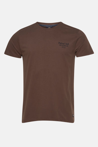 Bruin T-shirt met korte mouwen van Petrol Industries, met kleine opdruk op de borst, losse pasvorm.