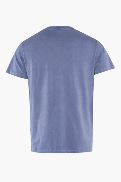 Blauw T-shirt met korte mouwen van Guess, effen kleur met stiksel details.
