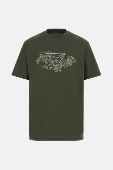 Groen T-shirt met korte mouwen van Guess met een opvallend logo motief op de borst.
