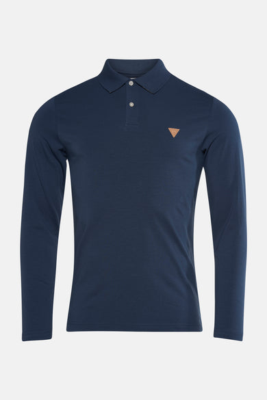 Polo bleu à manches longues de Guess®, avec un logo subtil sur la poitrine.