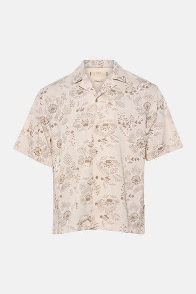 Beige overhemd met korte mouwen van Guess, met een bloemmotief.