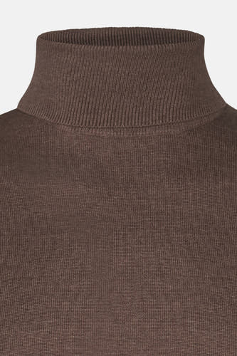 Manteau de cuir brun de Petrol Industries, avec une fine structure en côtes sur la col.