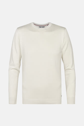 Pull écru avec col rond de Petrol Industries, avec une texture lisse.