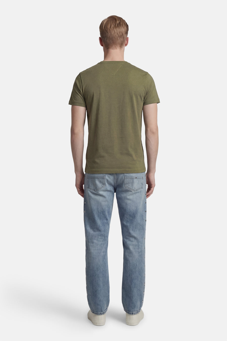 Groen T-shirt met korte mouwen van Tommy Hilfiger, gezien van achteren, met een subtiel patroon.