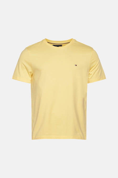 Geel T-shirt met korte mouwen van TOMMY HILFIGER, met een klein logo op de borst.