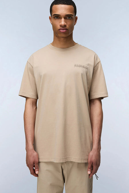 Beige T-shirt met korte mouwen van NAPAPIJRI, met logo op de borst en effen design.
