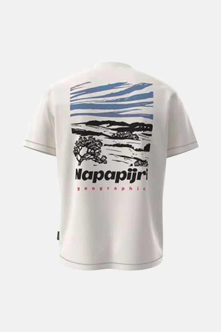 T-shirt écru à manches courtes de NAPAPIJRI, avec une impression de paysage sur le dos.